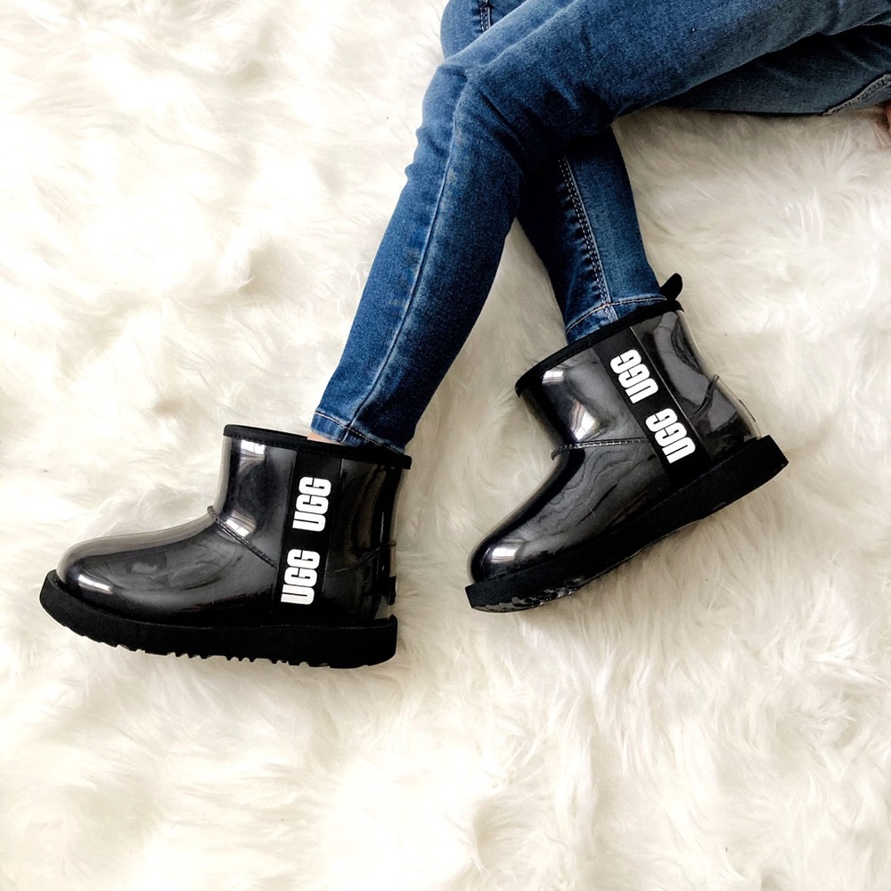 UGG clear mini black boots 7
